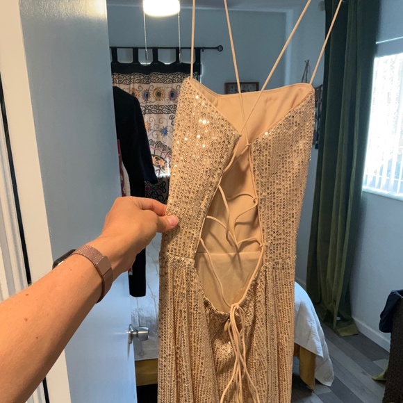 Formal Dress - Picture 2 of 5